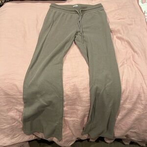Aritzia Sunday best sweat pants